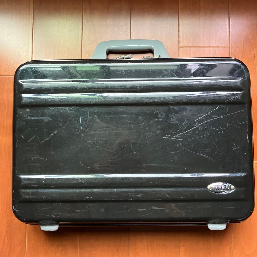 ゼロハリバートン アタッシュケース ポリカーボネート ブラック - メルカリ