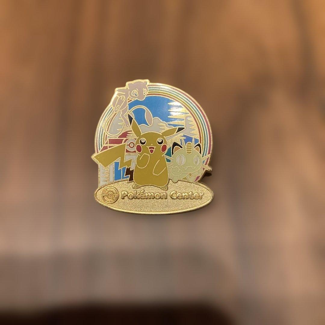 ポケモンセンター サッポロ　ピンズ 2005年　ピカチュウ　ニャース　ミュウ ポケモンセンター サッポロ ピンズ 2005年 ピカチュウ ニャース ミュウ