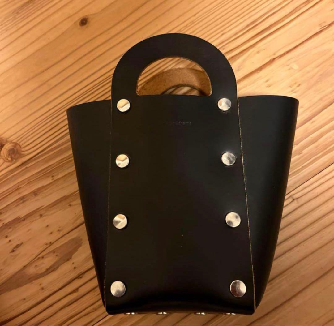 Hender Schemeブラックレザーミニハンドバッグ