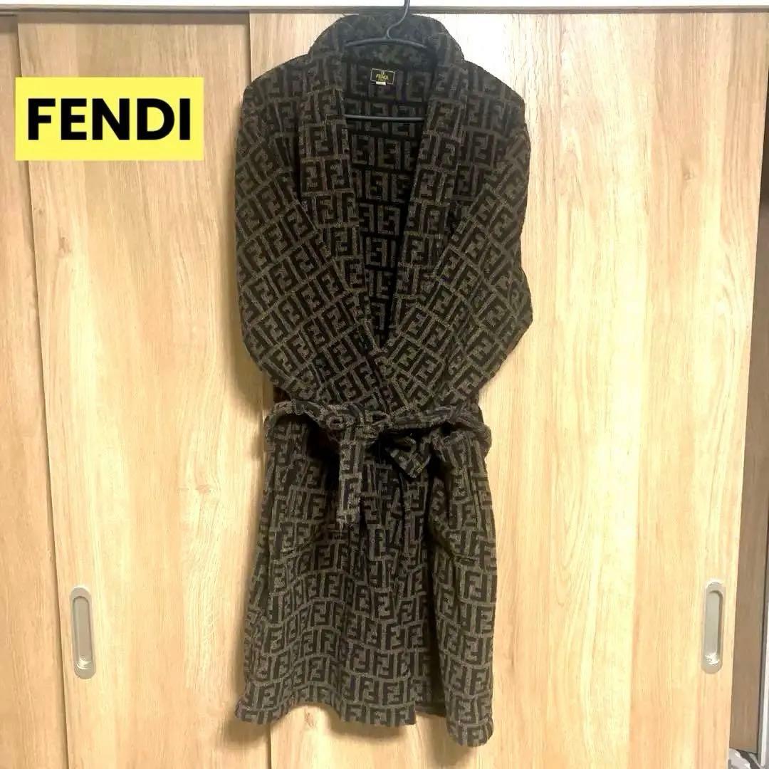 FENDI ガウン　ズッカ柄　ロゴ入りローブ