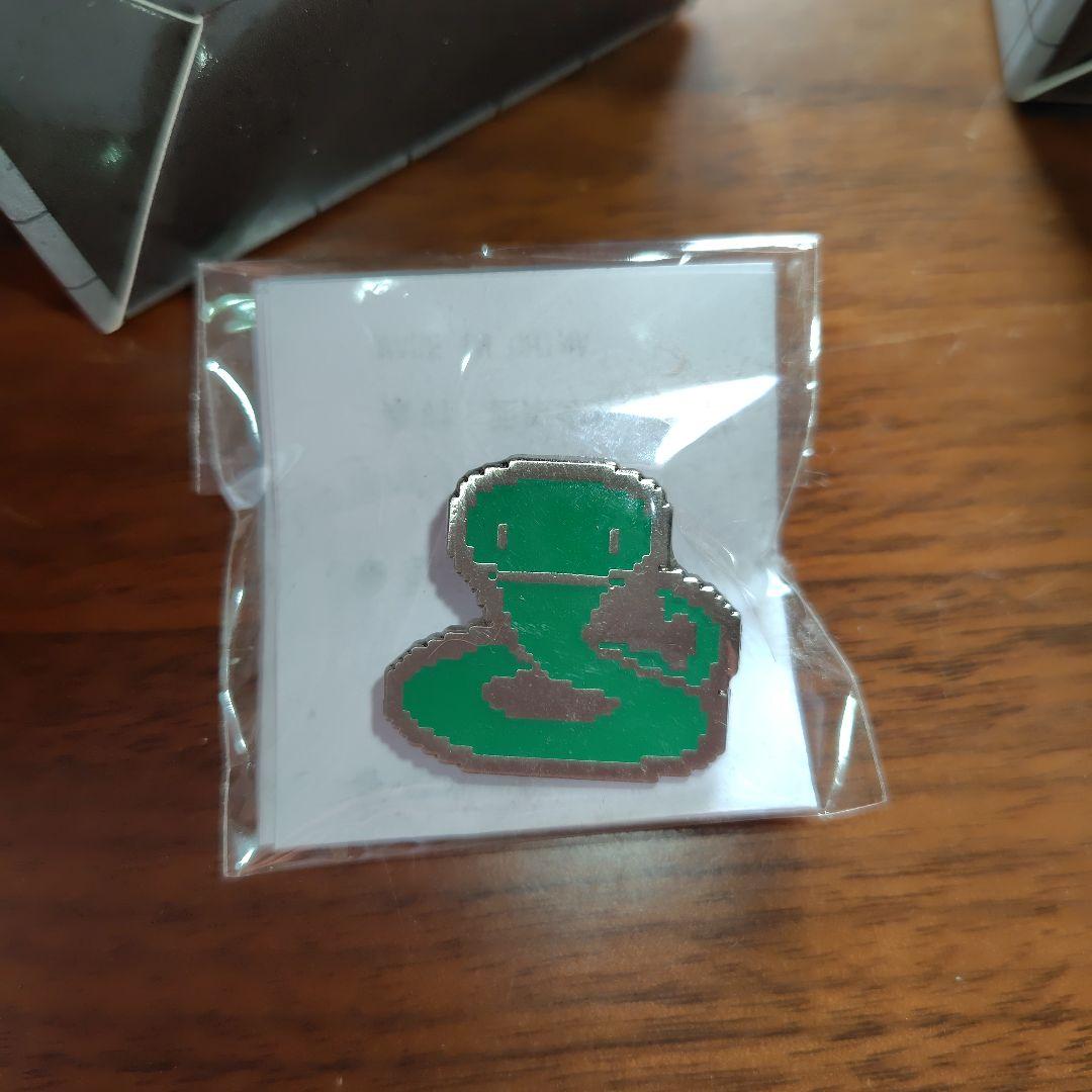 ヘビの命✖牛沢 ラバーマスコットピンズ セット - メルカリ