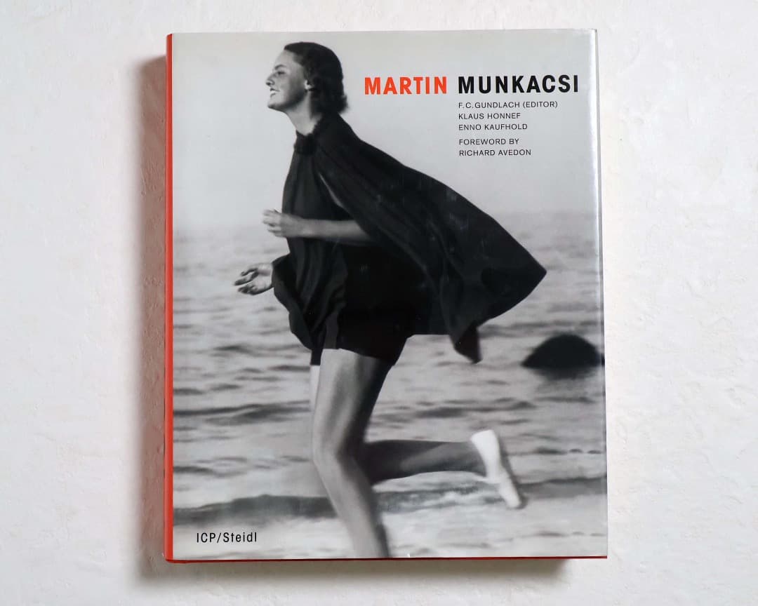 芸術写真 MARTIN MUNKACSI