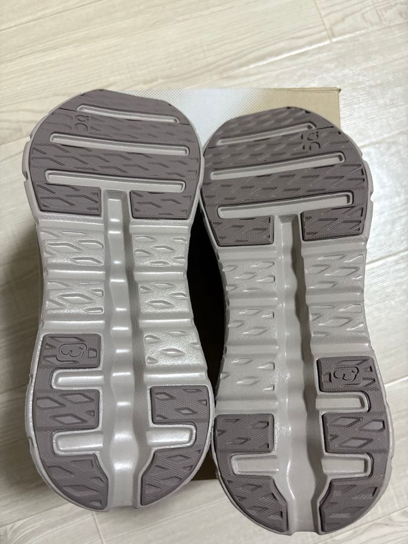 新品 On Cloudtilt cinder Ash - メルカリ