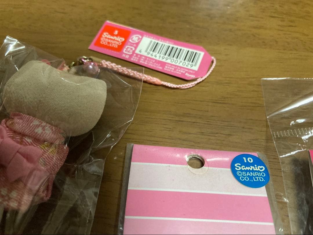 希少 激レア 新品 ご当地 ハローキティ 百貨店 まとめ売り ストラップ