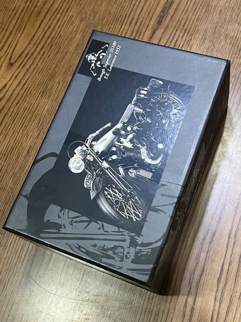 ブラフ・シューペリア SS100 1/12 brough superior