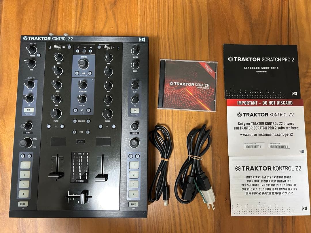 TRACTOR KONTROL Z2 DJミキサー Native Instruments ( ネイティブインストゥルメンツ ) TRAKTOR