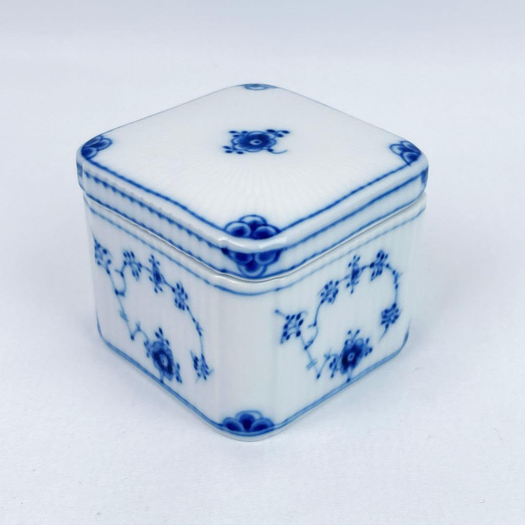 ☆美品☆ロイヤルコペンハーゲン ブルーフルーテッド プレイン　スクエア　ボックス
