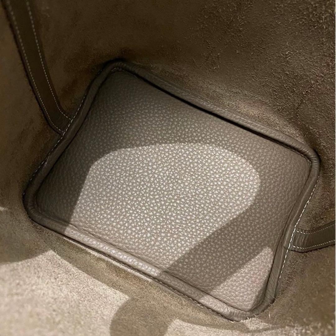 本革 高級 キューブバッグ バケツ型バッグ 黒 ハンドバッグ 高見え pm