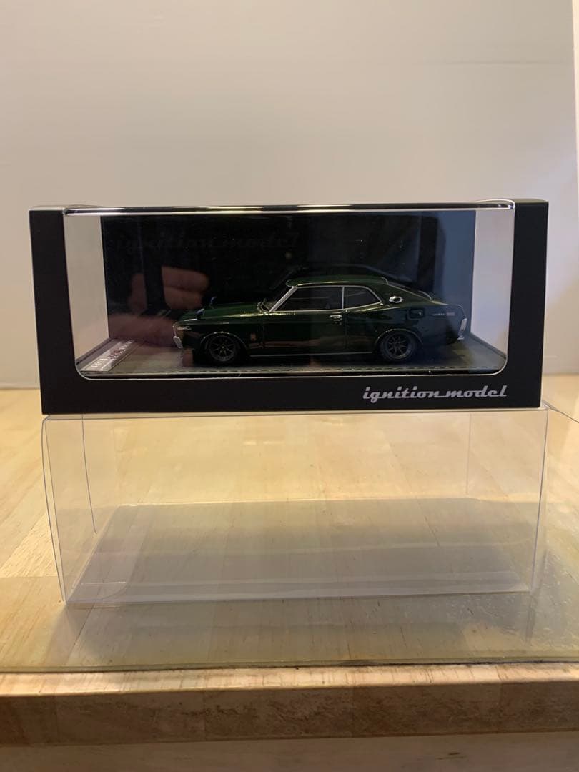 イグニッションモデル　1/43 ローレル　2000 SGX C130 グリーン
