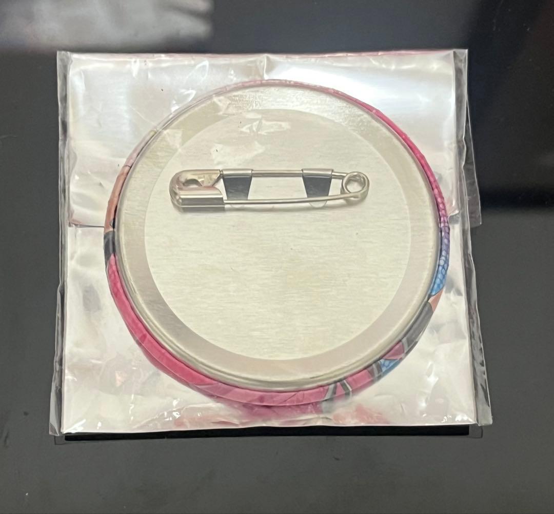 AMPTAKxCOLORS けちゃくん 缶バッジ すとふぇす - メルカリ