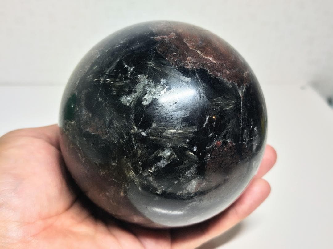 ガーネットインヌーマイト 2kg 原石 鑑賞石 自然石 誕生石 鉱物 鉱石 水石