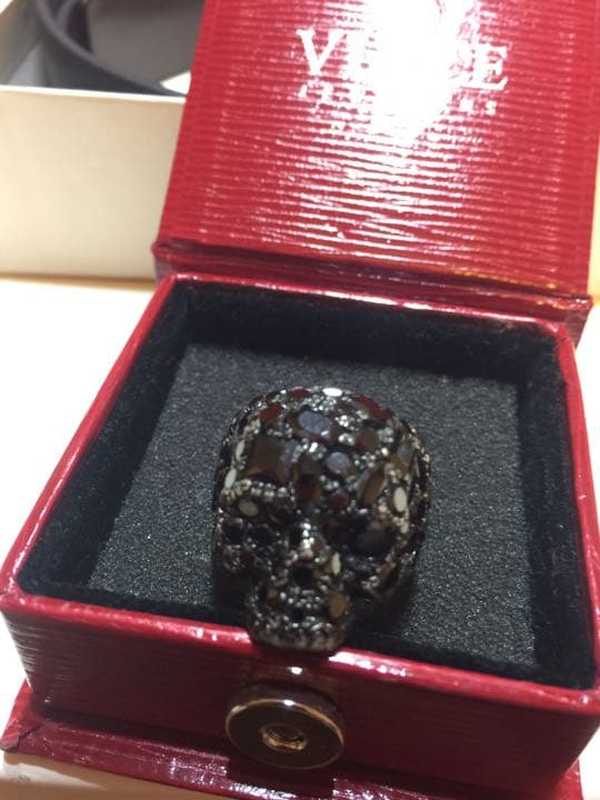 ビヨンクール スカル リング ベルベットラウンジ