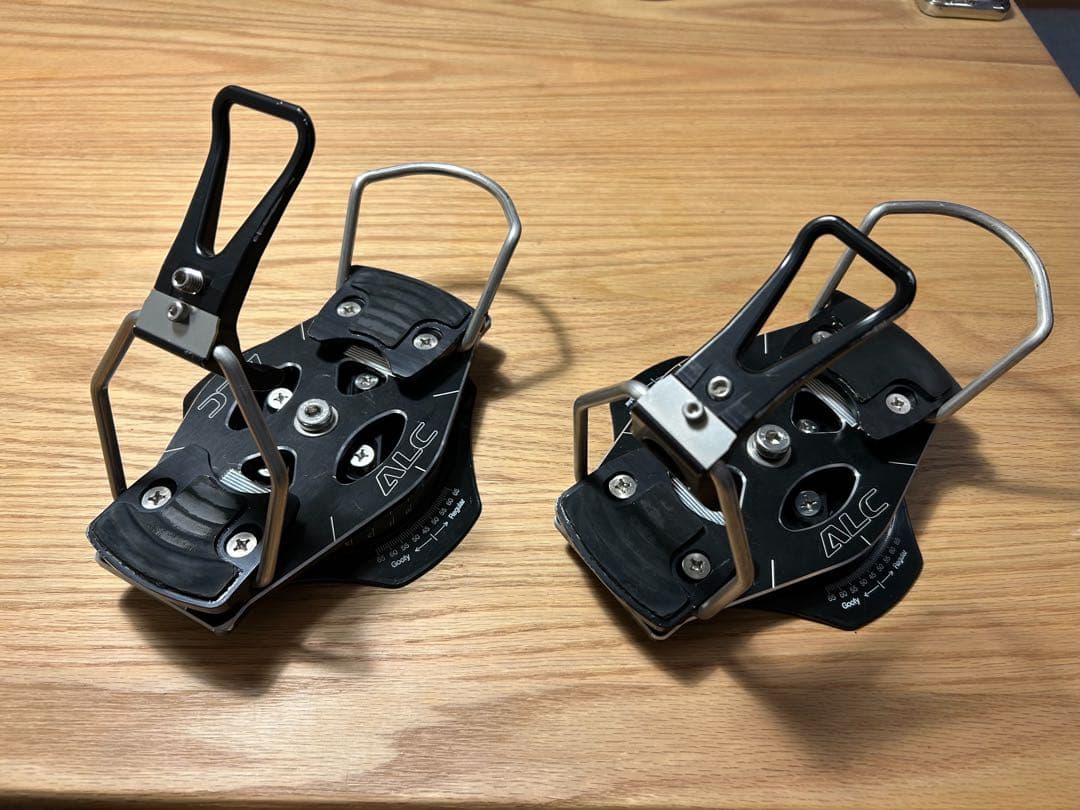 スノーボード　ハードブーツ用ビンディング