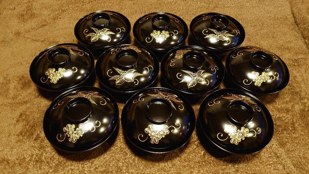 輪島塗　漆器　金蒔絵　蒔絵　沈金　蓋椀　華唐草　唐草　人間国宝　１０客 輪島塗 漆器 金蒔絵 蒔絵 沈金 蓋椀 華唐草 唐草 人間国宝 10客