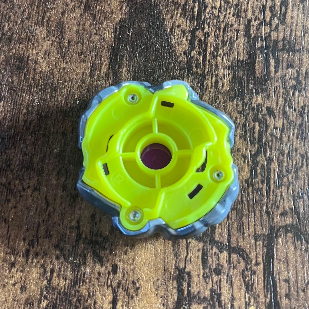 限定新品】オロチクラスタ6-60LF ベイブレードX た3 - メルカリ