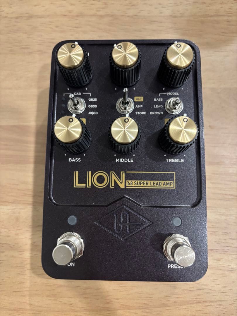 ギター UAFX LION '68 super lead amp