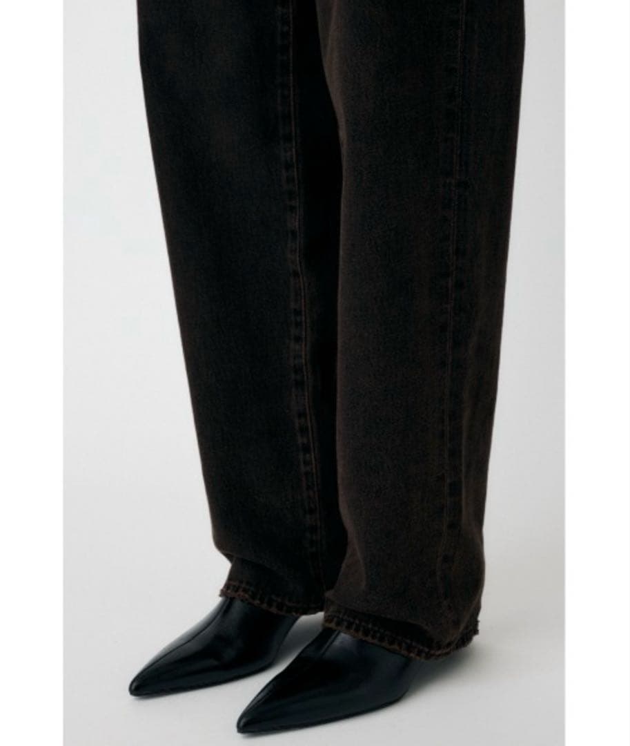 完売 MIDRISE LOOSE テーパードデニム moussy 大屋夏南 - メルカリ