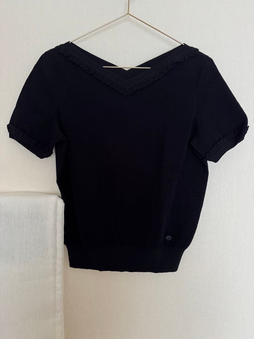 【正規品】CHANEL Vネックフリル 半袖 ニット 36