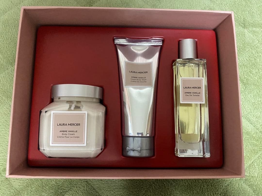 ローラメルシエ リュクス インダルジェンス アンバーバニラ ボディ トリプレット