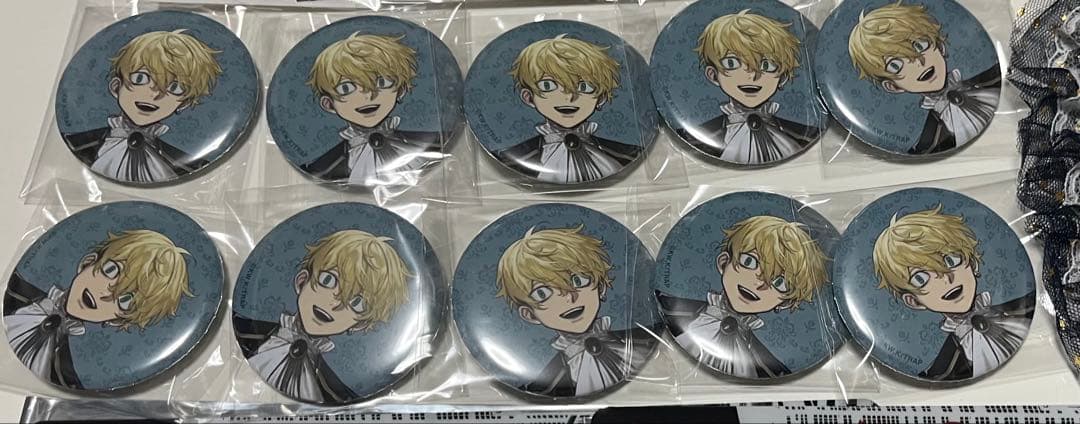 松野千冬 AU 缶バッジ - メルカリ