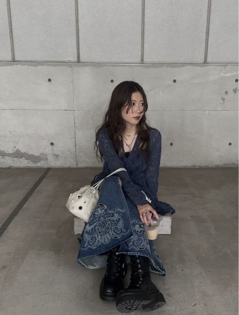 Ameri UND 2WAY CUT LACE FRILL TOP - メルカリ