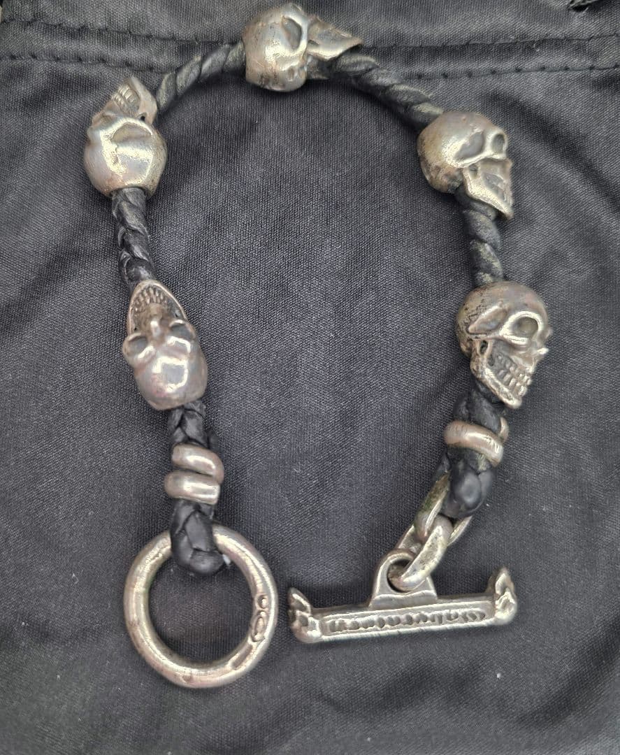 ガボールハッピースカルレザーブレスレット