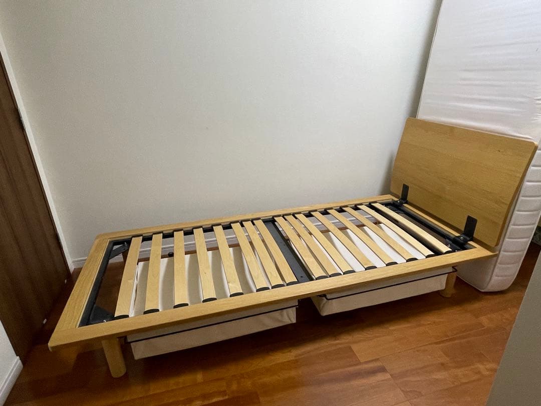 無印良品　ベッドフレーム　スモールサイズ （セミシングル）ヘッドボード付き