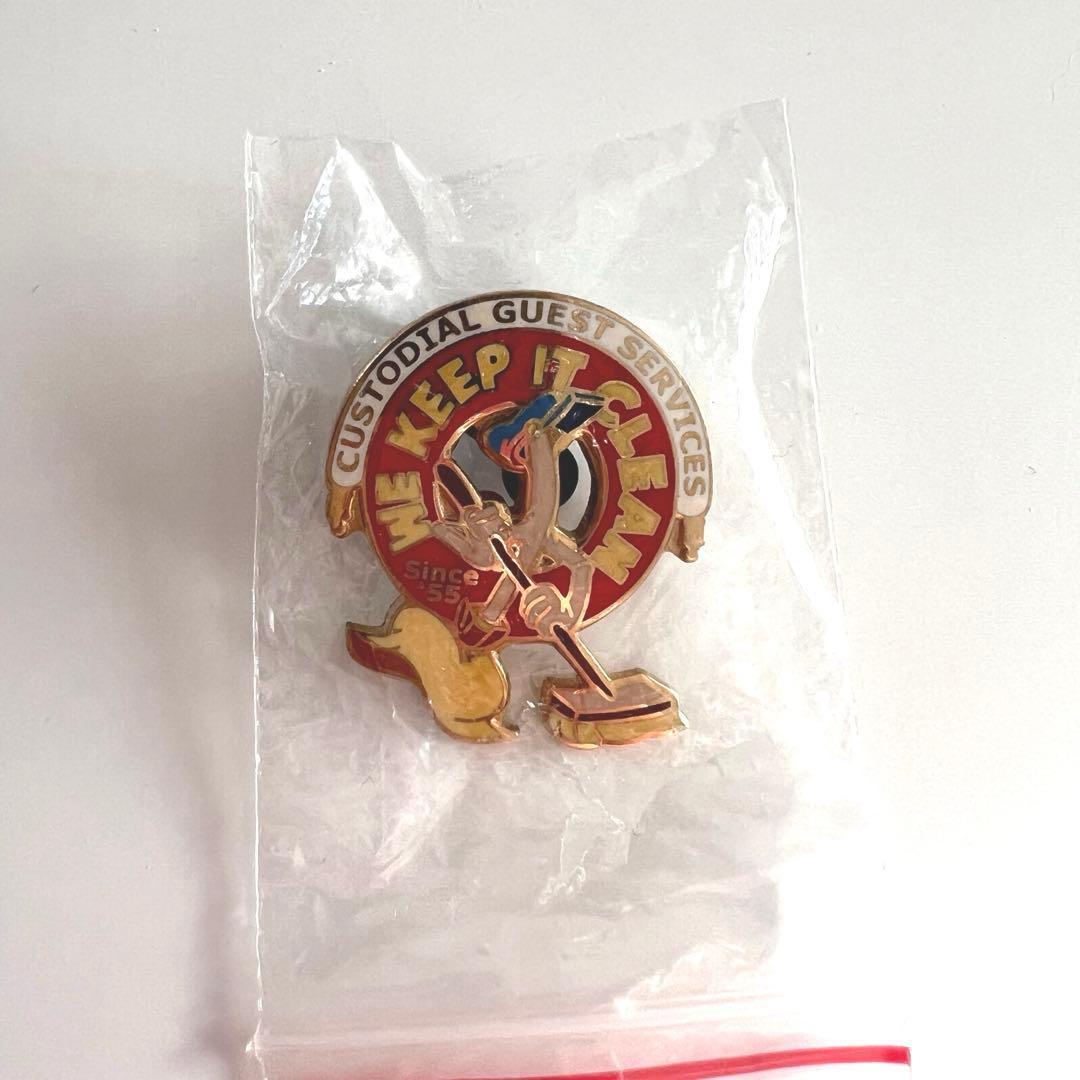 カストーディアルピンバッジ ⭐︎ 非売品