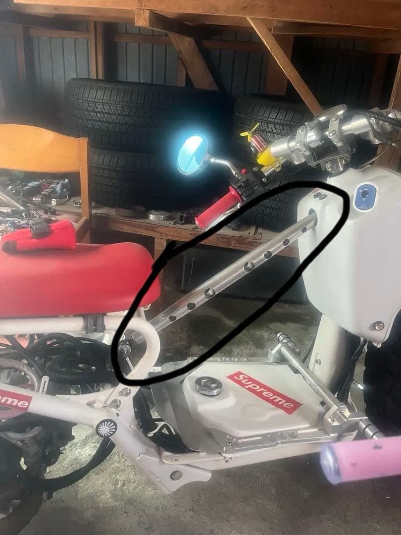 AF58 ズーマー チンボーン 8ホール ラッカス