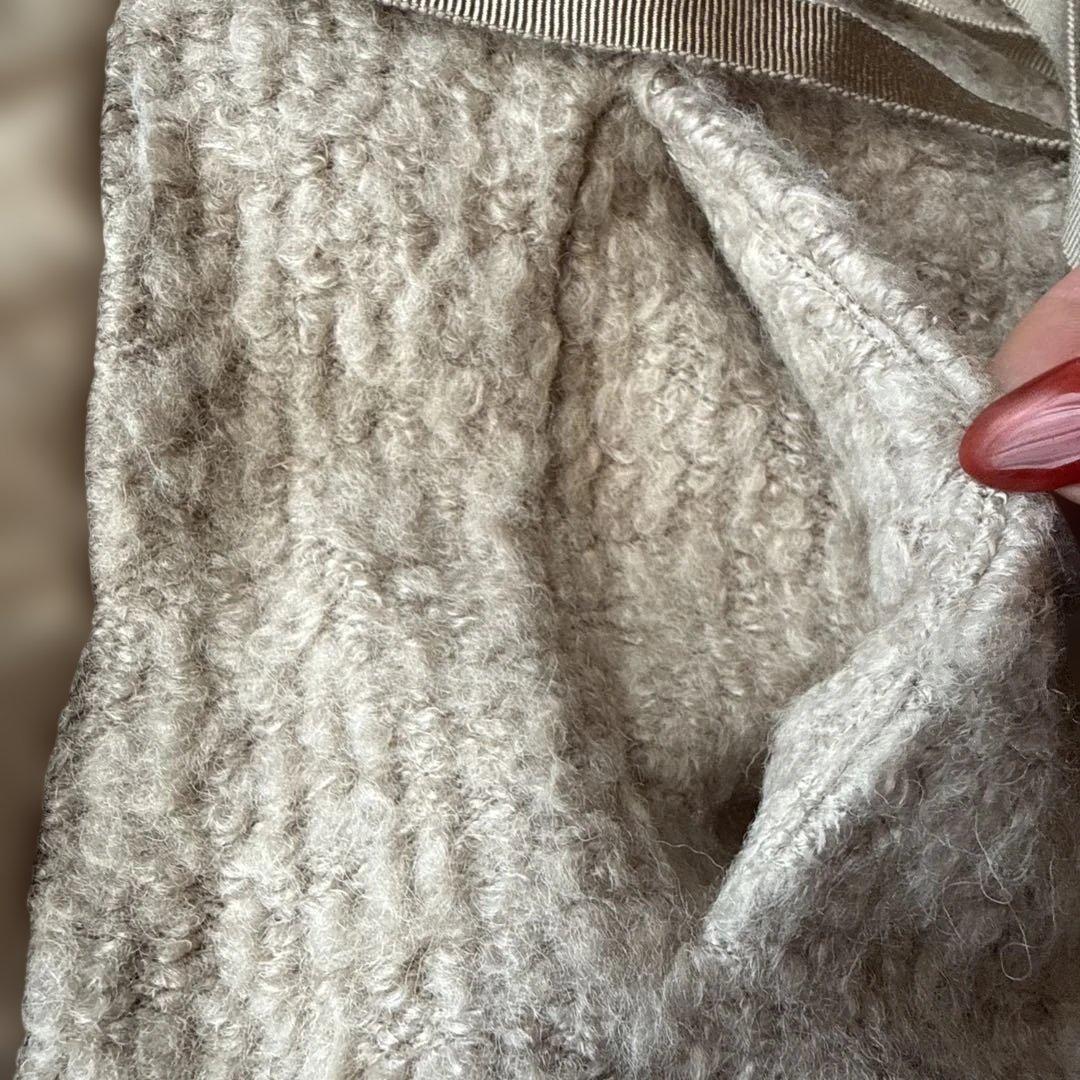 ダーマコレクシン 背中ダウンジャケット？カーディガン ベージュカラー