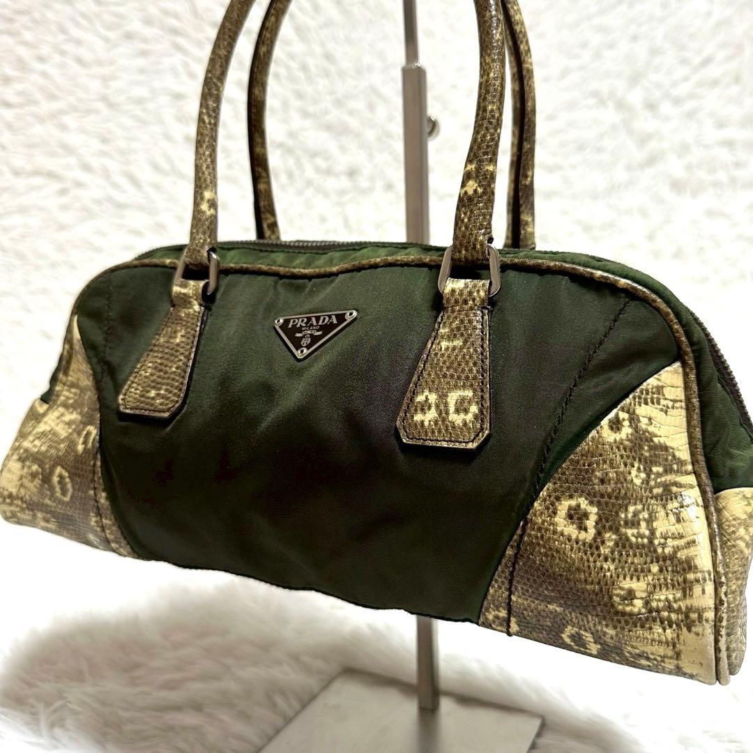 美品✨プラダ パイソン ミニボストンバッグ 三角プレート 肩掛け グリーン系