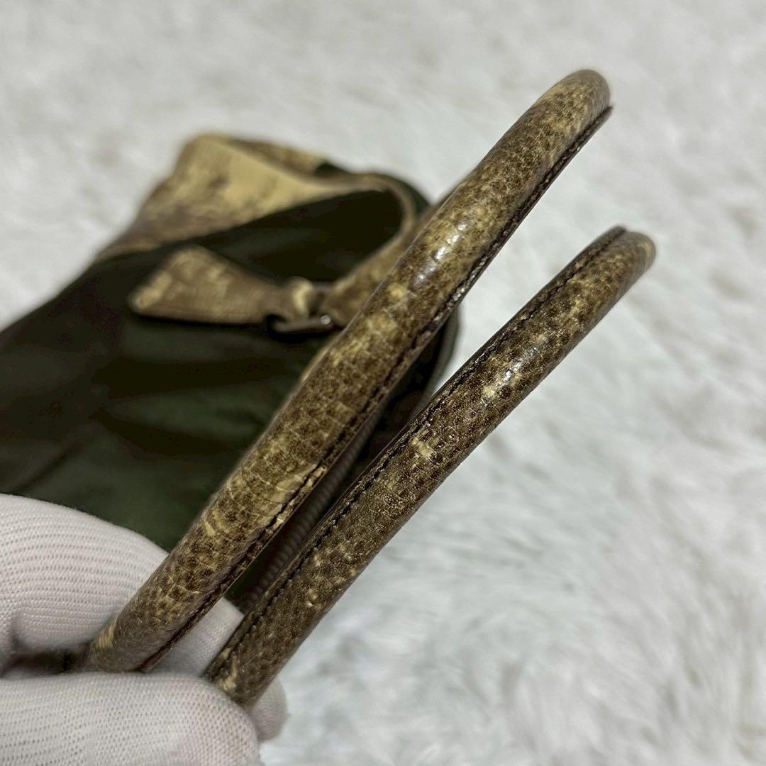 美品✨プラダ パイソン ミニボストンバッグ 三角プレート 肩掛け