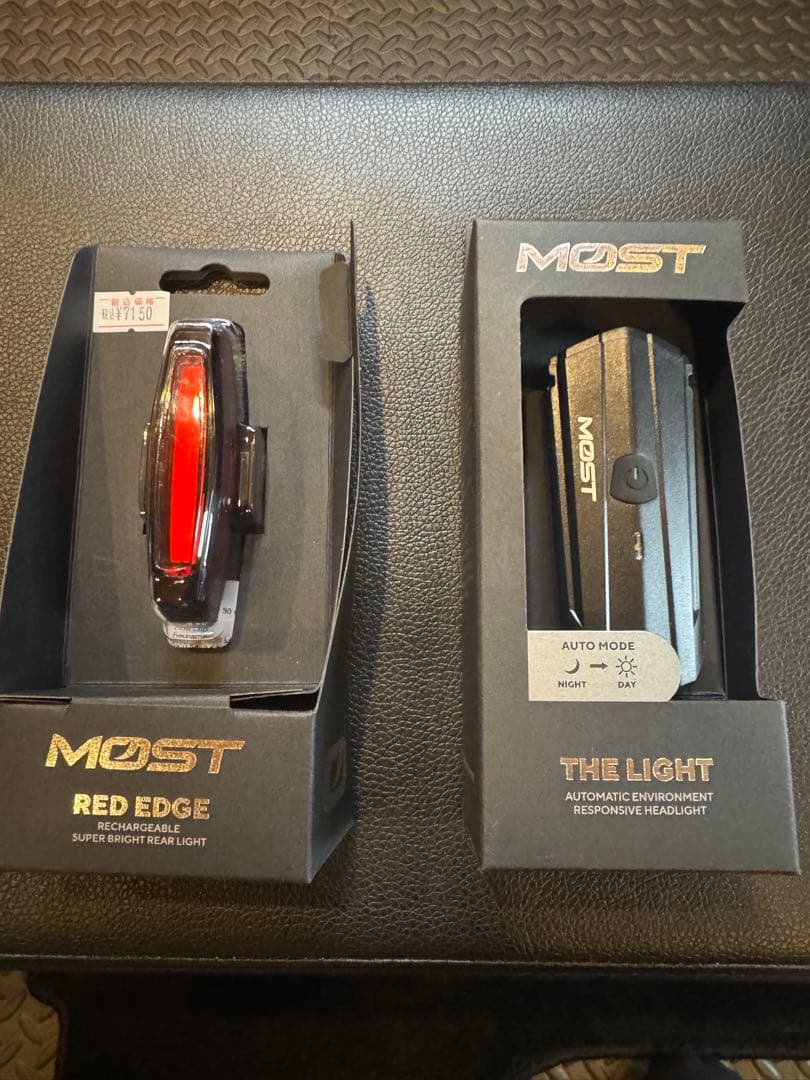 ⭐︎美品　MOST モスト充電式フロント　リアライトpinarelloピナレロ に