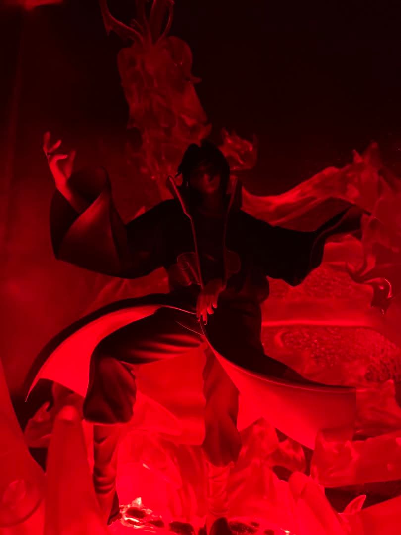 G.E.M.NARUTO-ナルト- うちはイタチ(須佐能乎ver.)光る台座付き - メルカリ