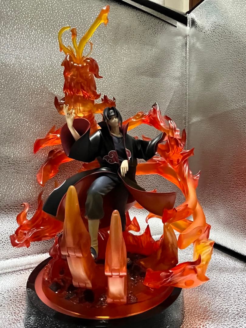 G.E.M.NARUTO-ナルト- うちはイタチ(須佐能乎ver.)光る台座付き - メルカリ