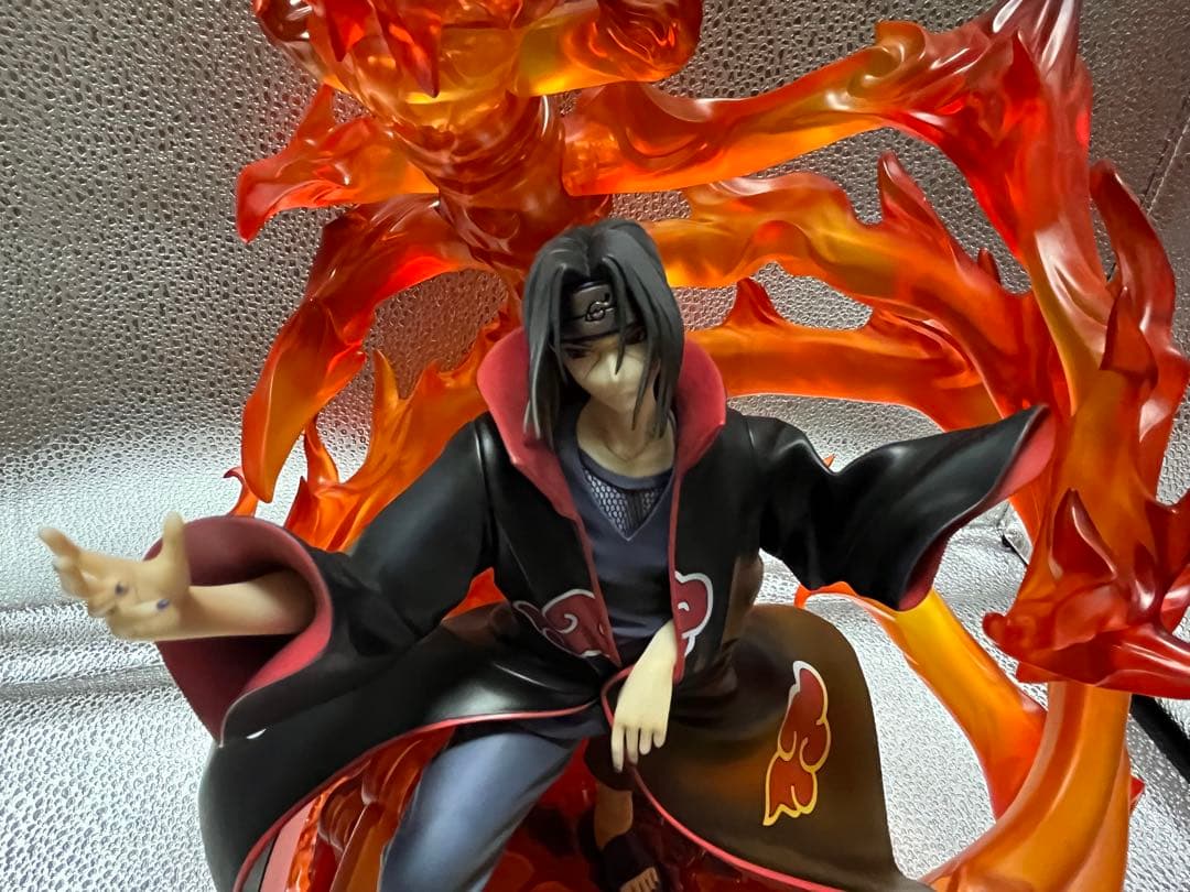 G.E.M.NARUTO-ナルト- うちはイタチ(須佐能乎ver.)光る台座付き - メルカリ