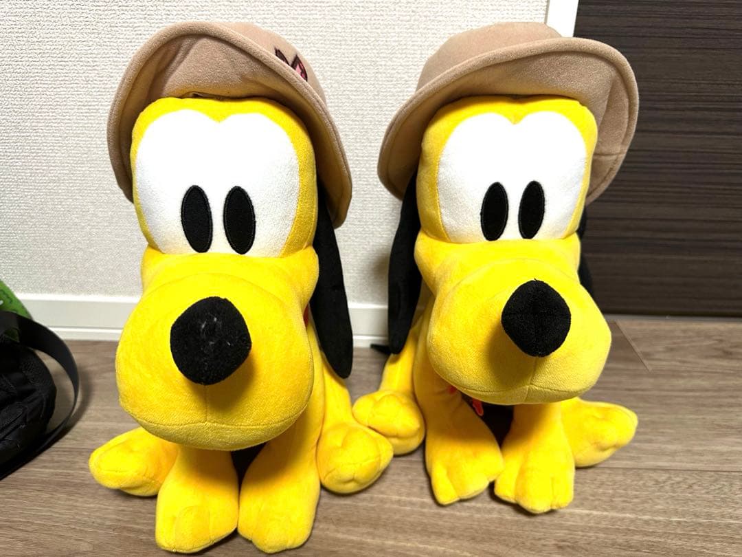 プルート ぬいぐるみ2個セット - メルカリ