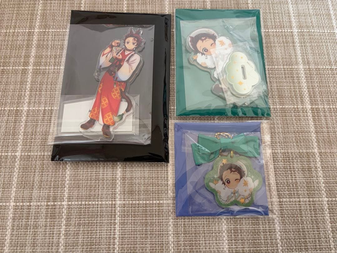 鬼滅の刃　クリスマス2024 午年　竈門炭治郎　アクリルスタンド　チャーム