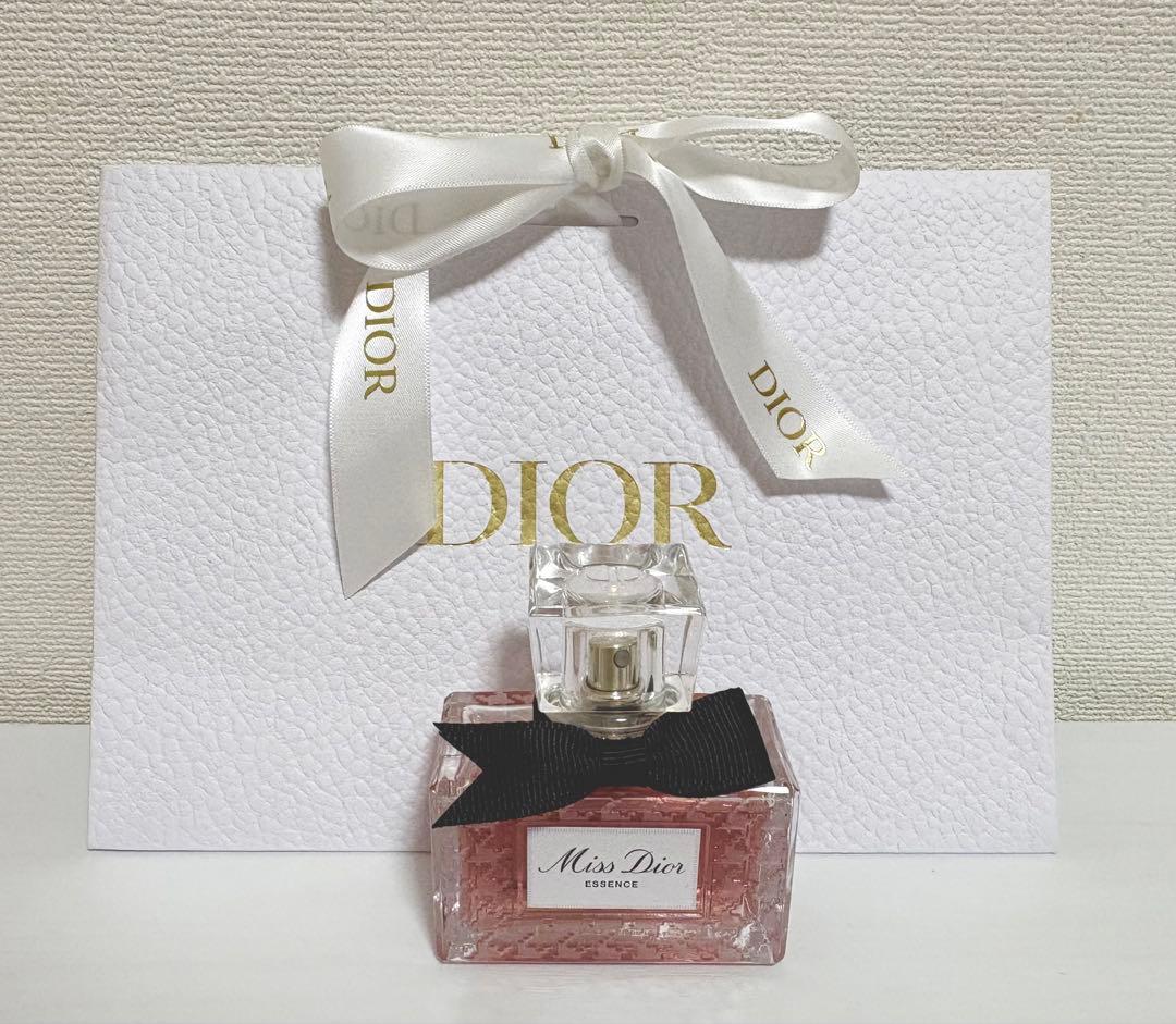 ⭐︎ミスディオール　エッセンス35ml プレゼント用ショッパー付き⭐︎