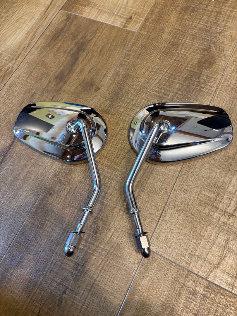 Harley-Davidson ブレイクアウト新車外し　クロームミラー 楕円形