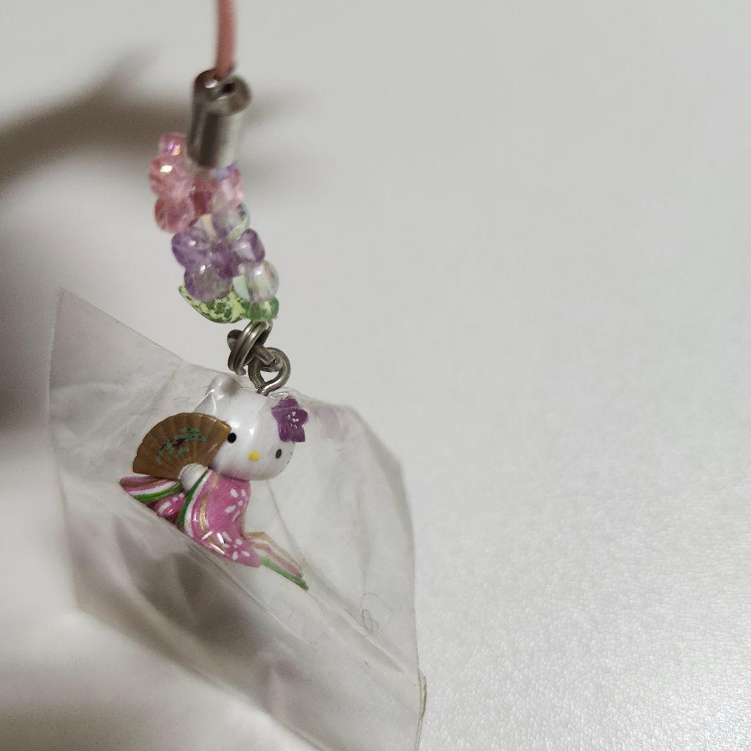 激レア新品 ハローキティ 京都限定 十二単 ビーズ 根付 ストラップ 2004年 ご当地キティ 根付ストラップ 房総限定 びわ 2004 ハローキティ - メルカリ