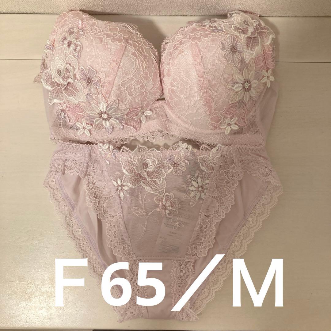 salute ブラジャー×ショーツセット