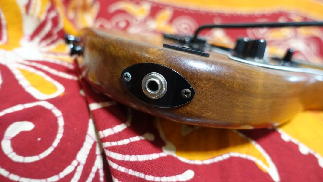 Schecter Stratocaster 3S EMG 無垢キルトメイプル - メルカリ