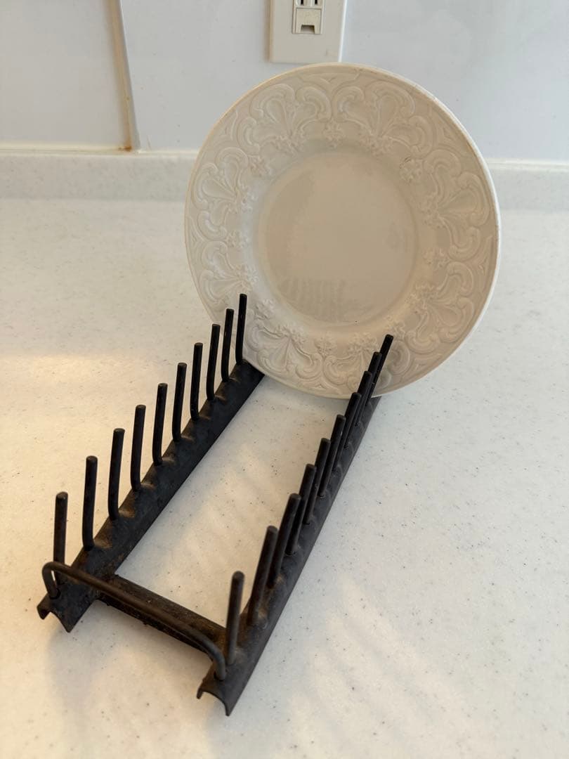 フランス　アンティーク　皿立て　プレートスタンド　アイアン　クレイユモントロー