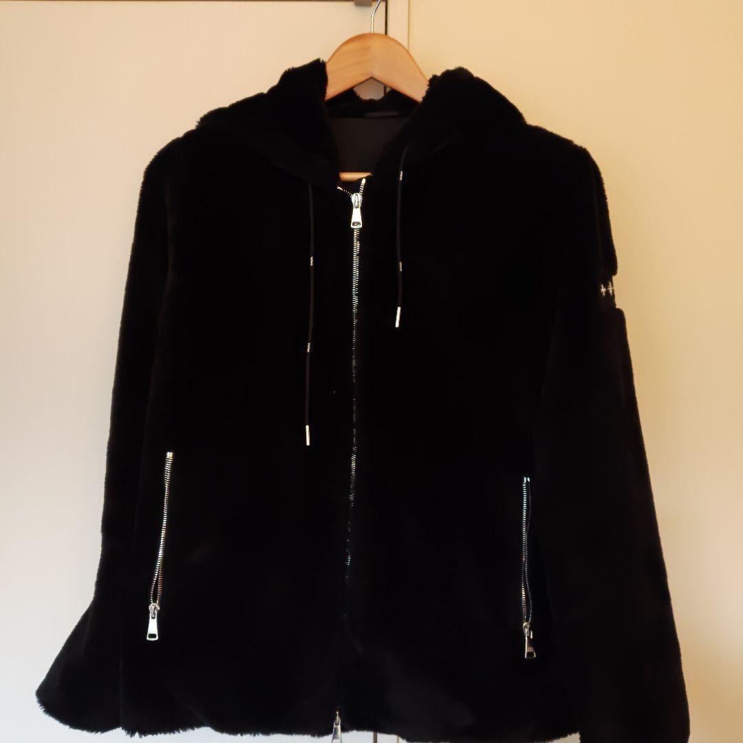 TATRAS アストーニブラック ボアジャンパー