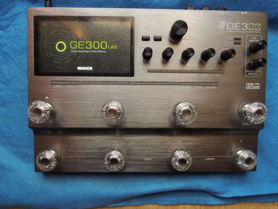 ★Mooer GE300 Lite 　元箱／純正電源アダプタ／説明書付き