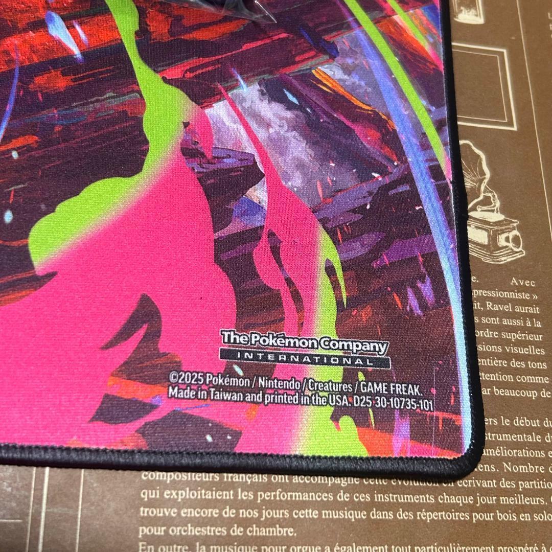 海外限定】リザードン プレイマット UPC 2025 【筒状配送】 - メルカリ