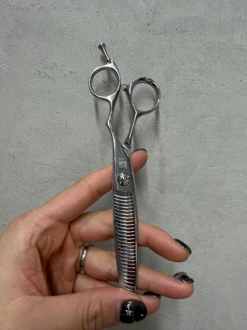 非売品 LIPPS特注セニングシザー ケース付き