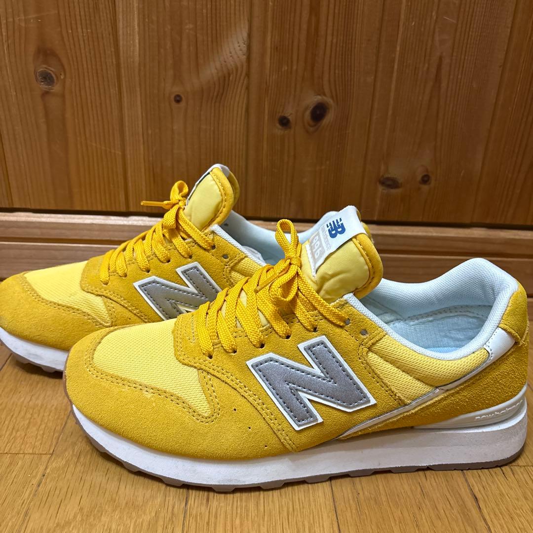 New Balance 996 イエロー 黄色 レディーススニーカー 25.0 - メルカリ