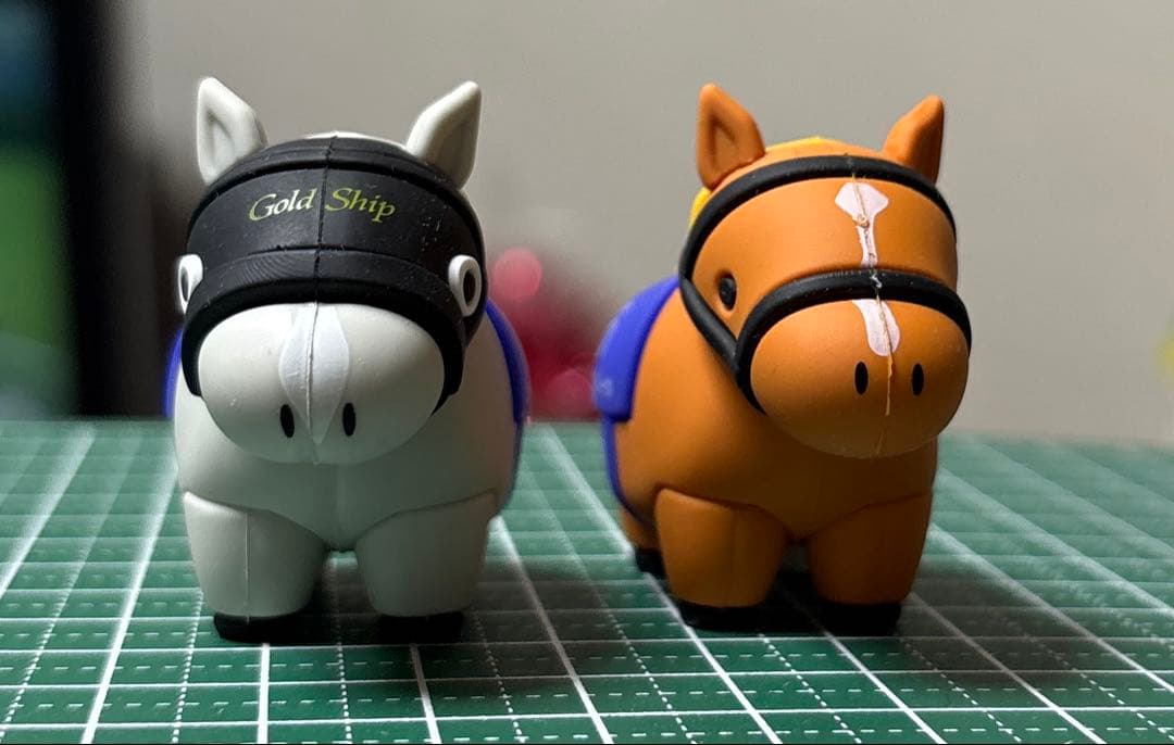 サラブレッドコレクション スクラッチ 第一弾 ラバーフィギュア 2体